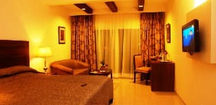 Classic Hill Top Resort, Chamba 3